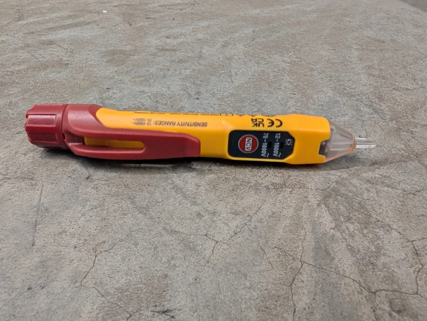 Klein Tools NCVT-2P Dual Range Voltage Tester - photo 3