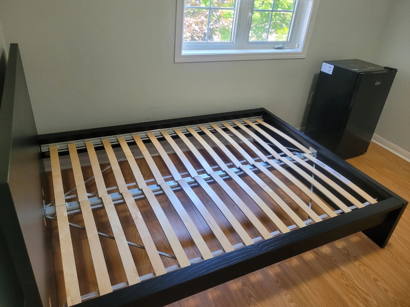 IKEA MALM Bed Frame - Black - Queen - photo 3