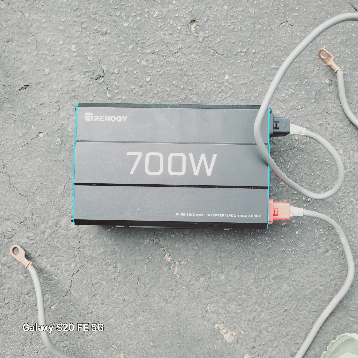 Renogy 700W Pure Sine Wave Inverter - photo 2