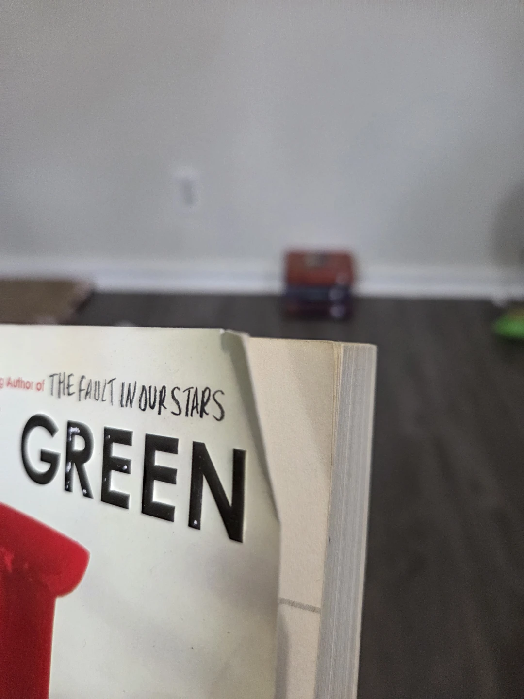 Paper Towns by John Green Paperback Book - photo 3