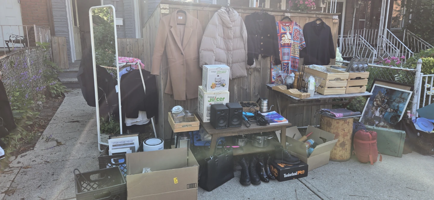 Today: Yard Sale - Brookfield street - photo 2