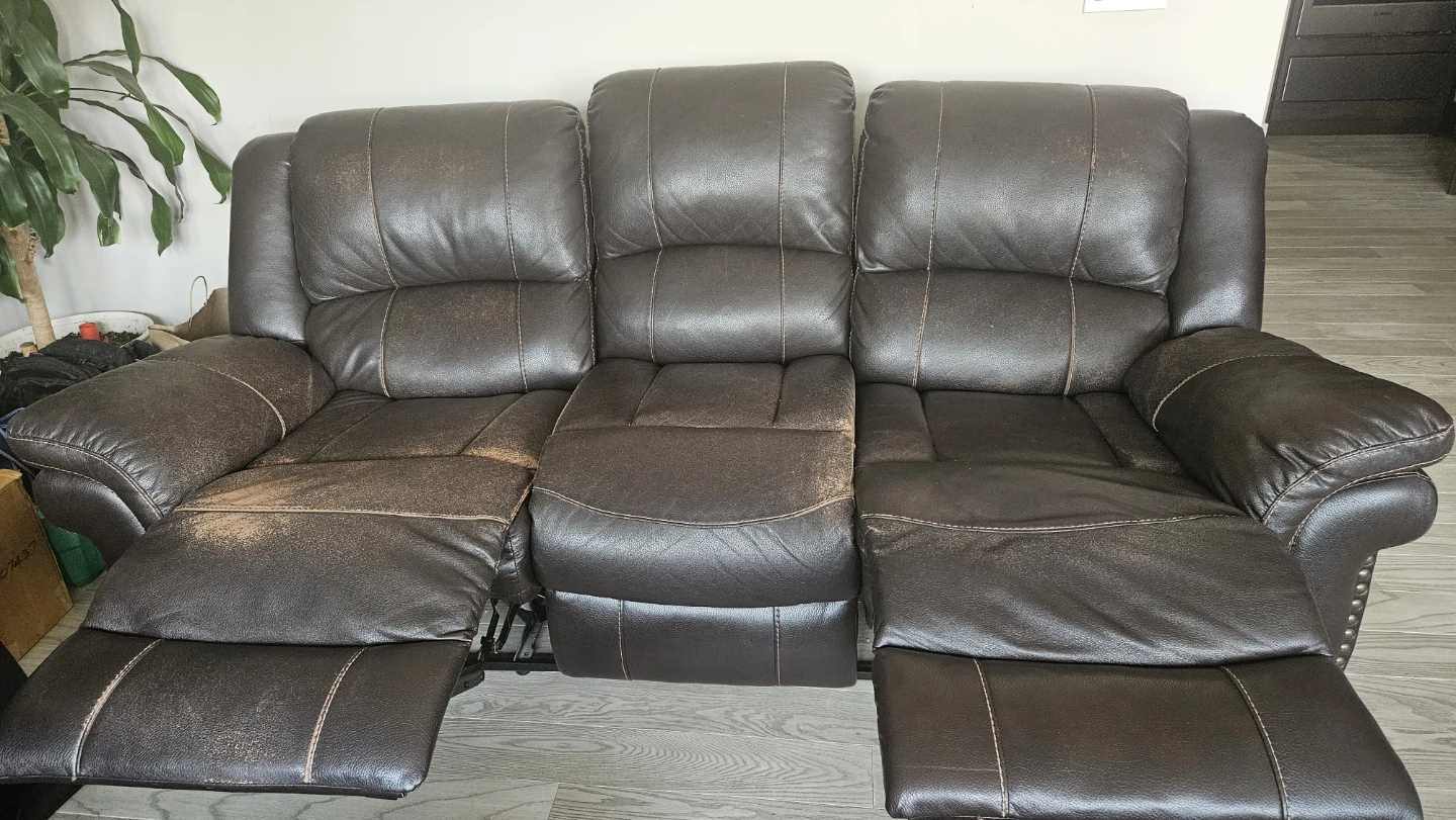 Recliner couch for sale - photo 3