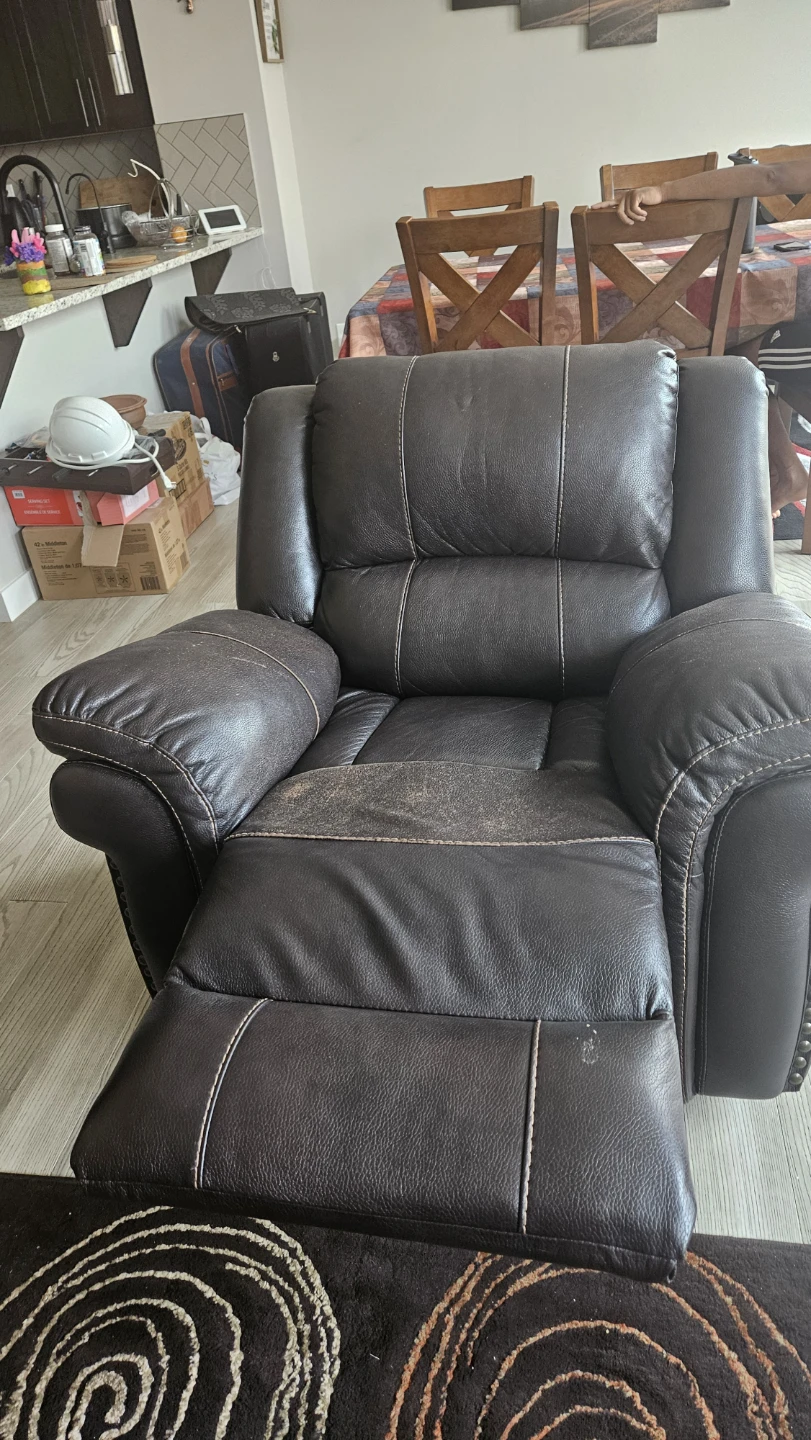 Recliner couch for sale - photo 4
