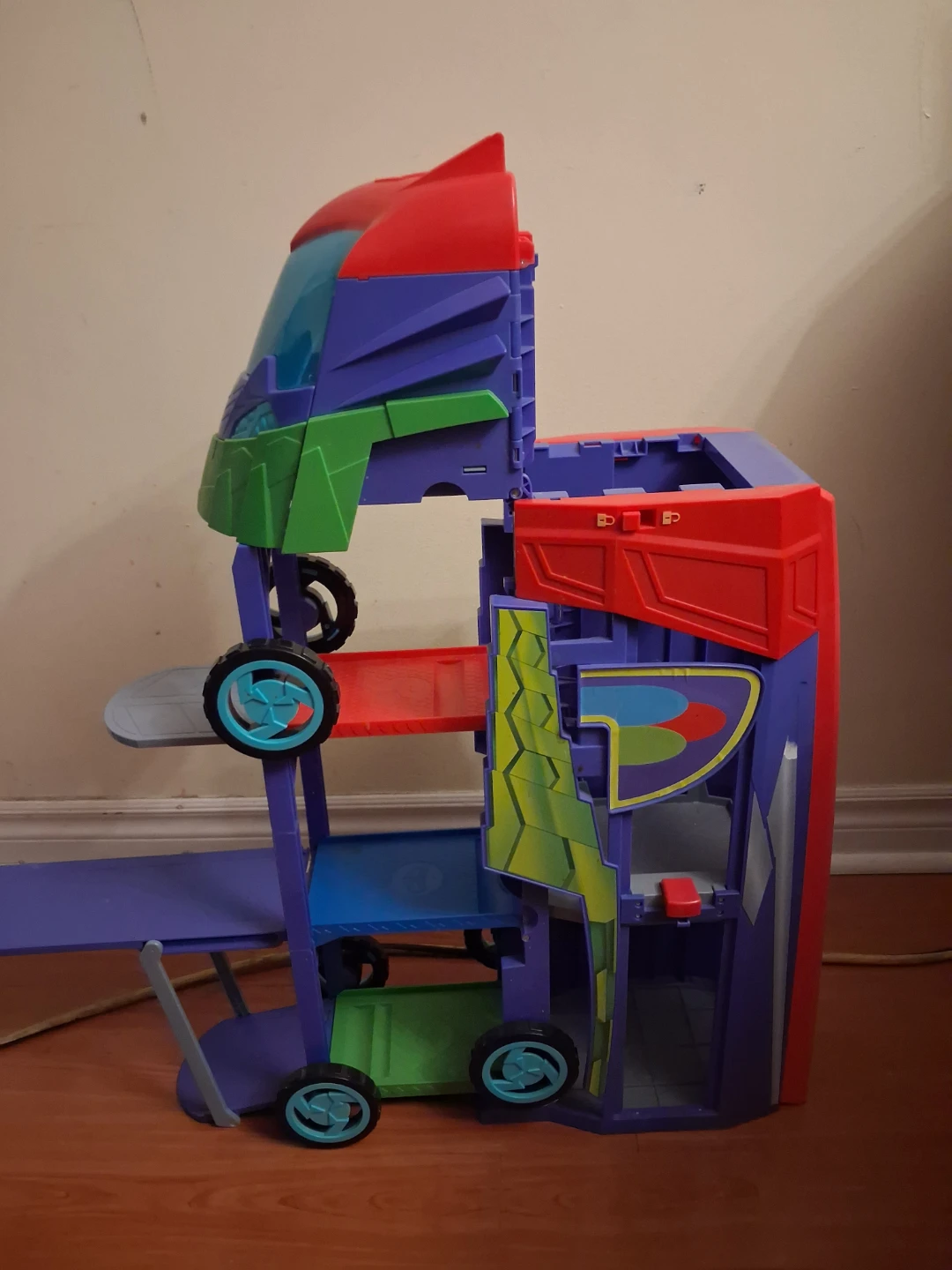 PJ Masks Transforming 3-in-1 Nighttime Playset - photo 2