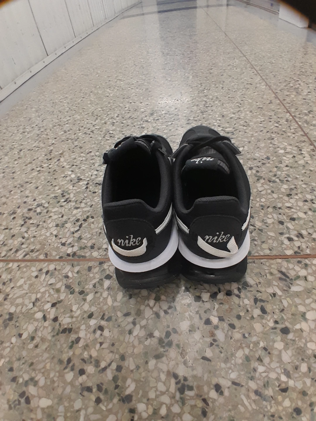 Nike Running Sneakers Shoes Men's Size 11 - photo 3