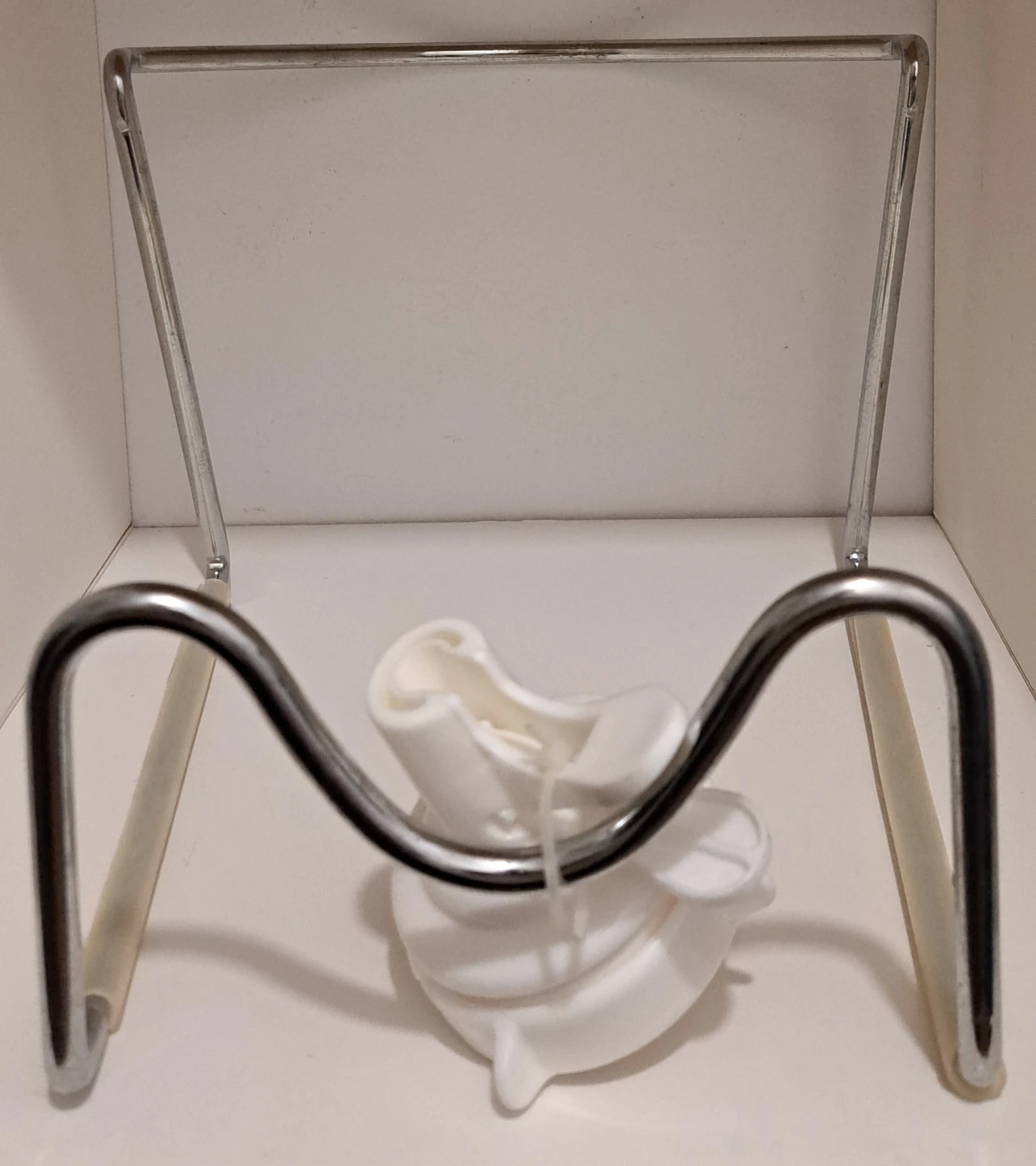 Water Bottle Metal Cradle with Spigot for 3-5 Gallon Bottles