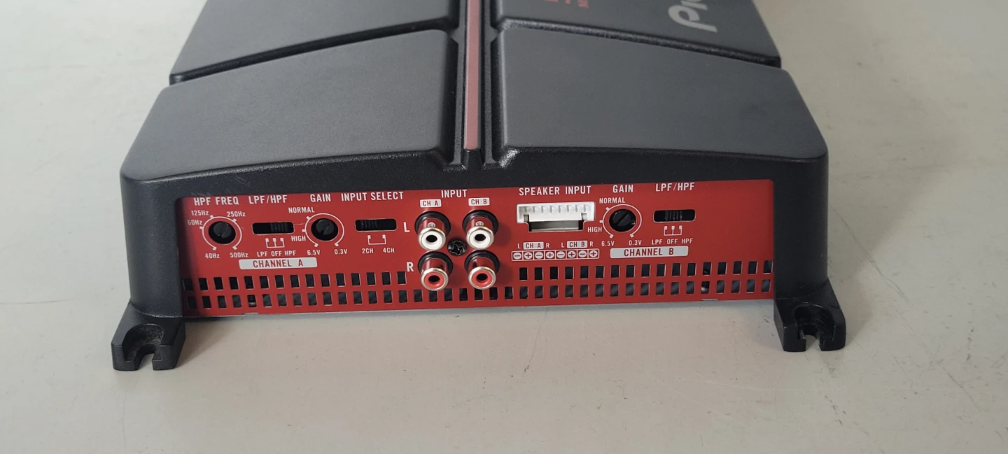 520W Pioneer Bridgeable 4 Channel Amplifier GM-4704 (32481895) - photo 3
