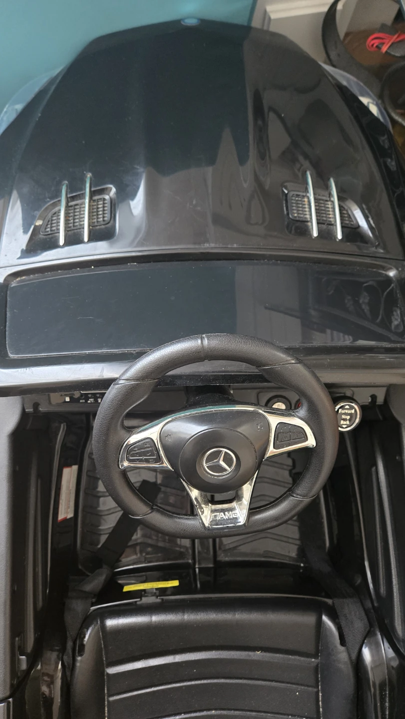 Kids Ride-On Mercedes-Benz SL 63 AMG
