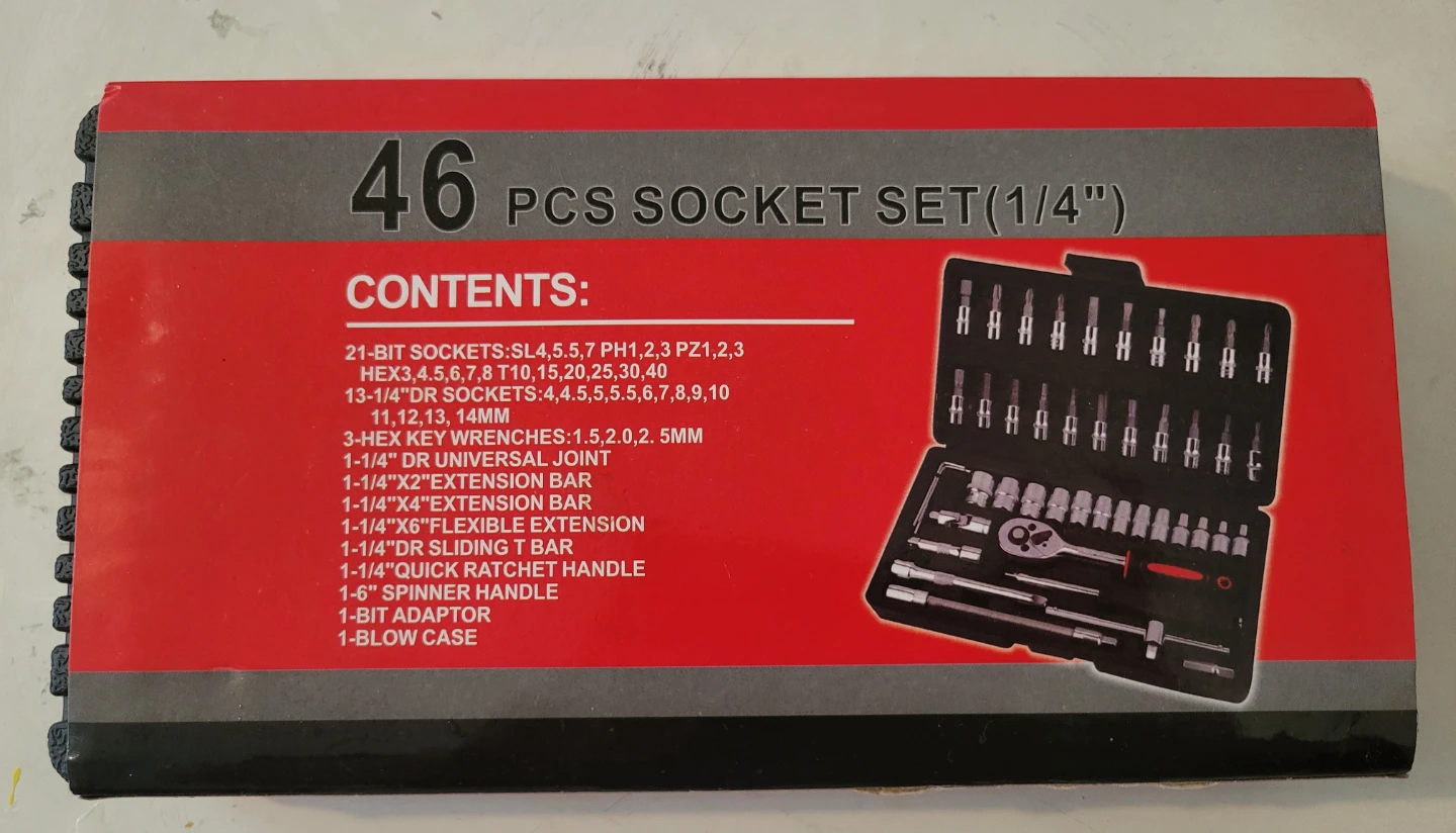NEW 46 Piece Socket Set