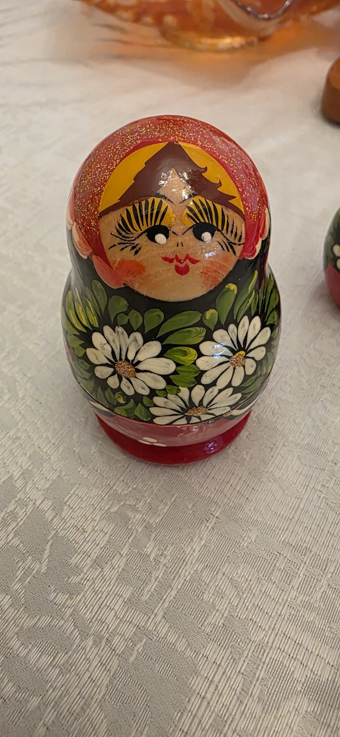 Set of 5 Nested Matryoshka Dolls - photo 2