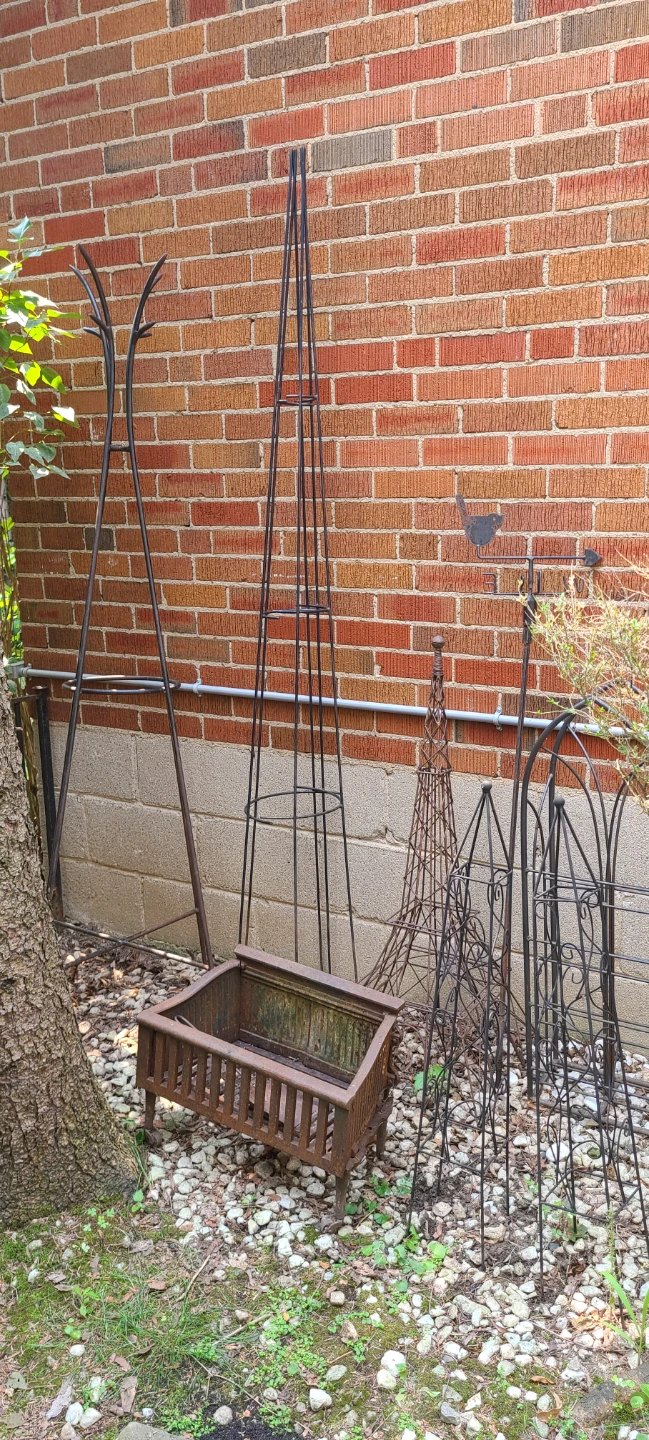 $20 - $30 Garden Iron Decor Items Various Sizes & Prices