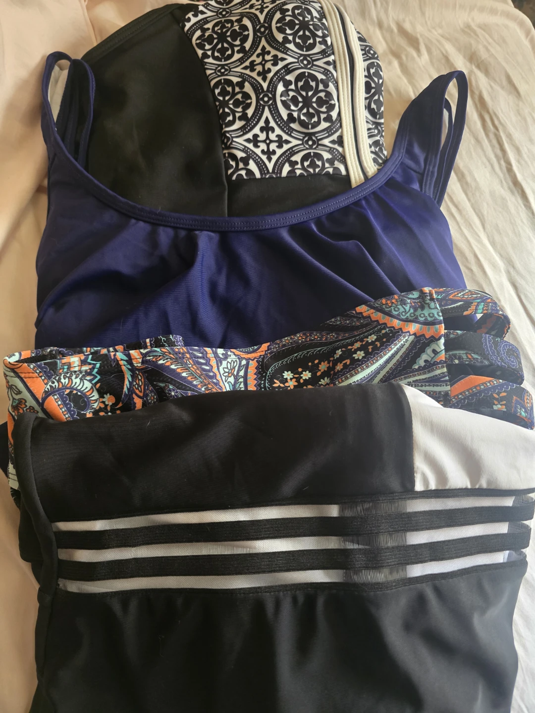 24 pc Summer- Fall clothing bundle - photo 2