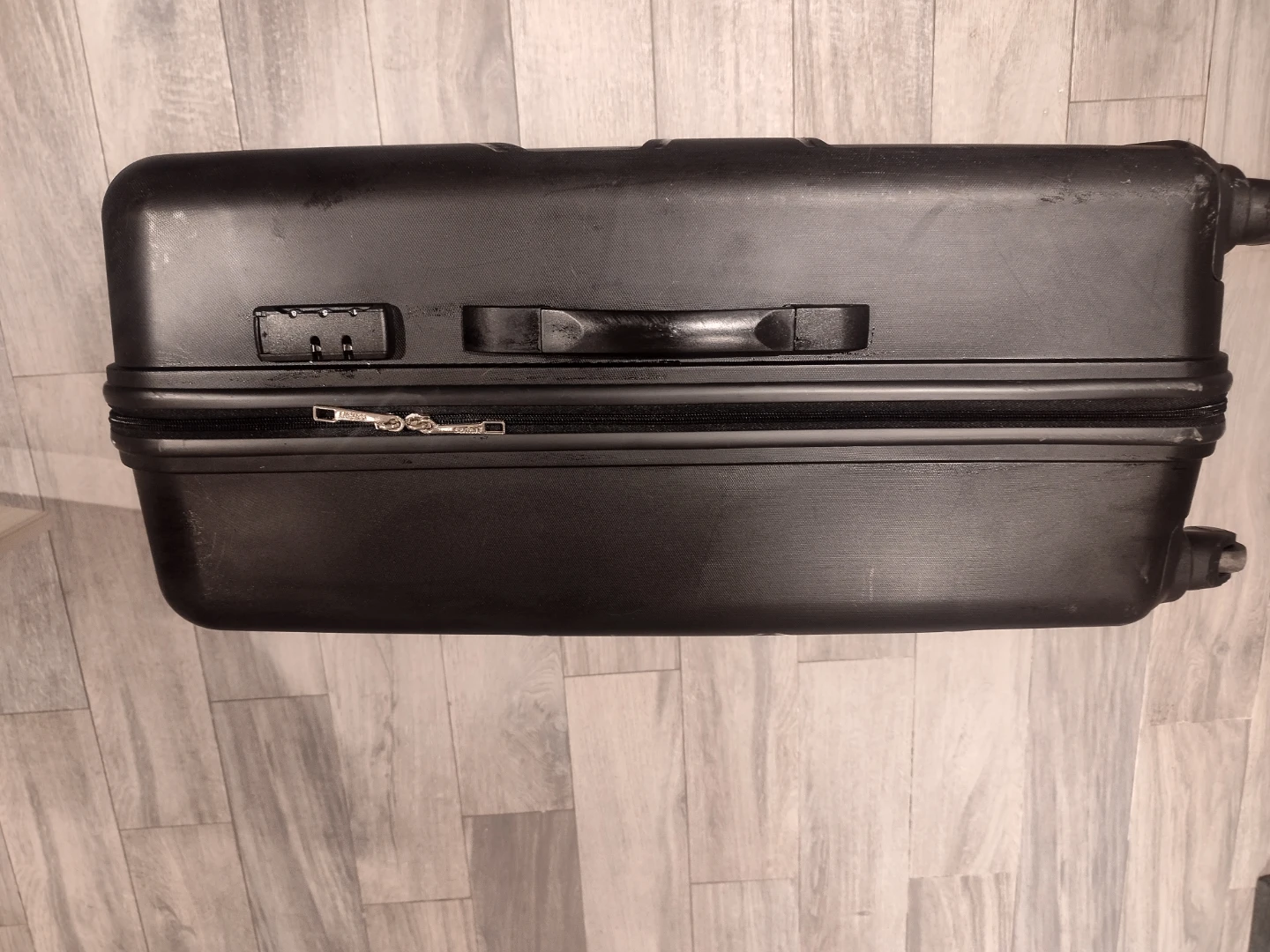 Large Safari Black Hardshell Luggage - photo 2