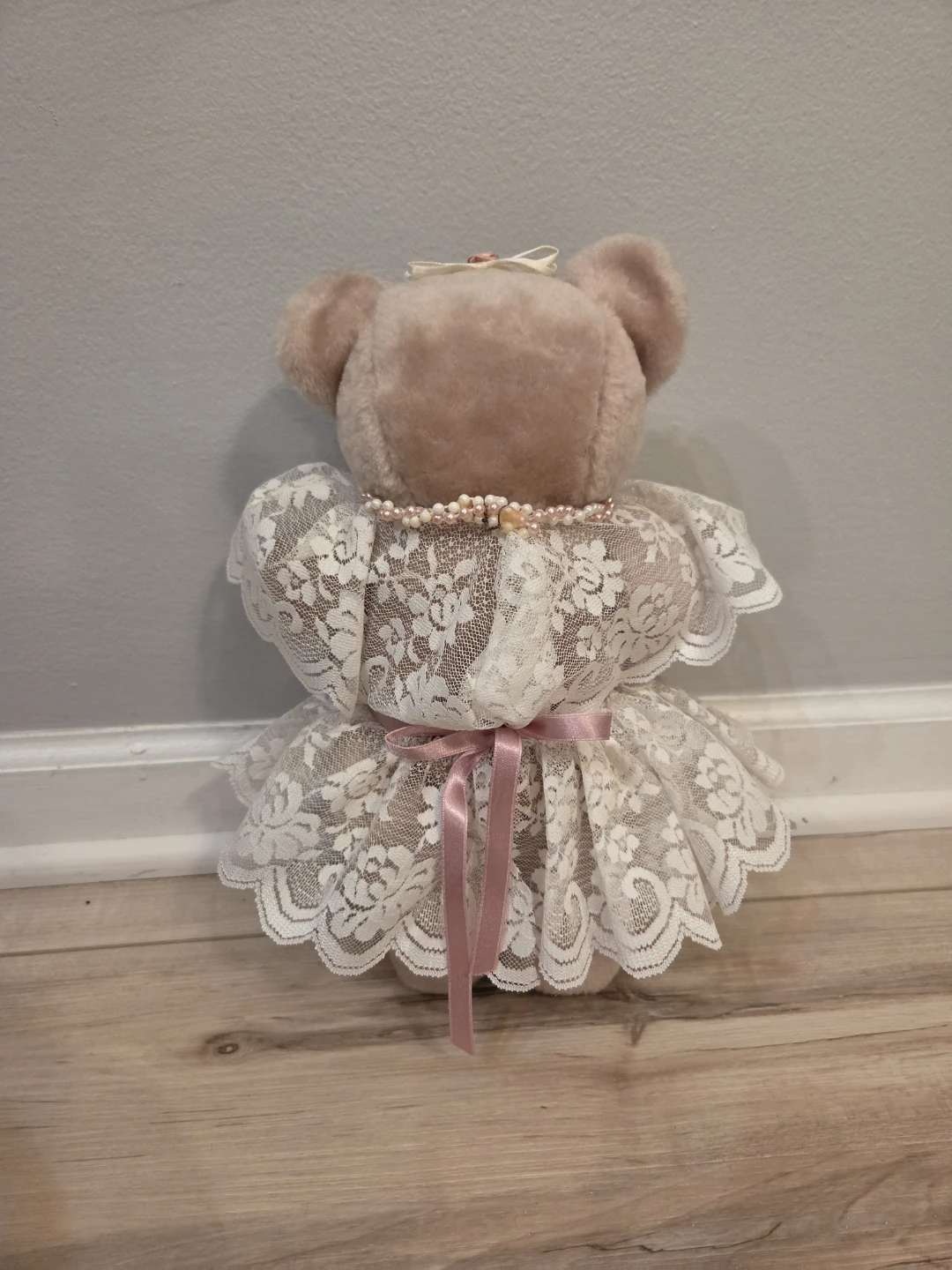 Victorian Elegance Teddy Bear Lace Dress & Faux Pearls - photo 4