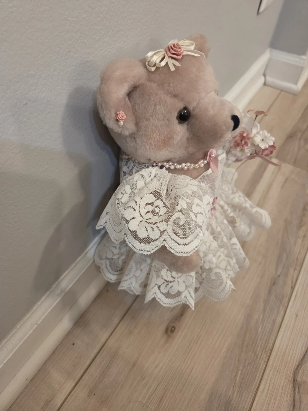 Victorian Elegance Teddy Bear Lace Dress & Faux Pearls - photo 5