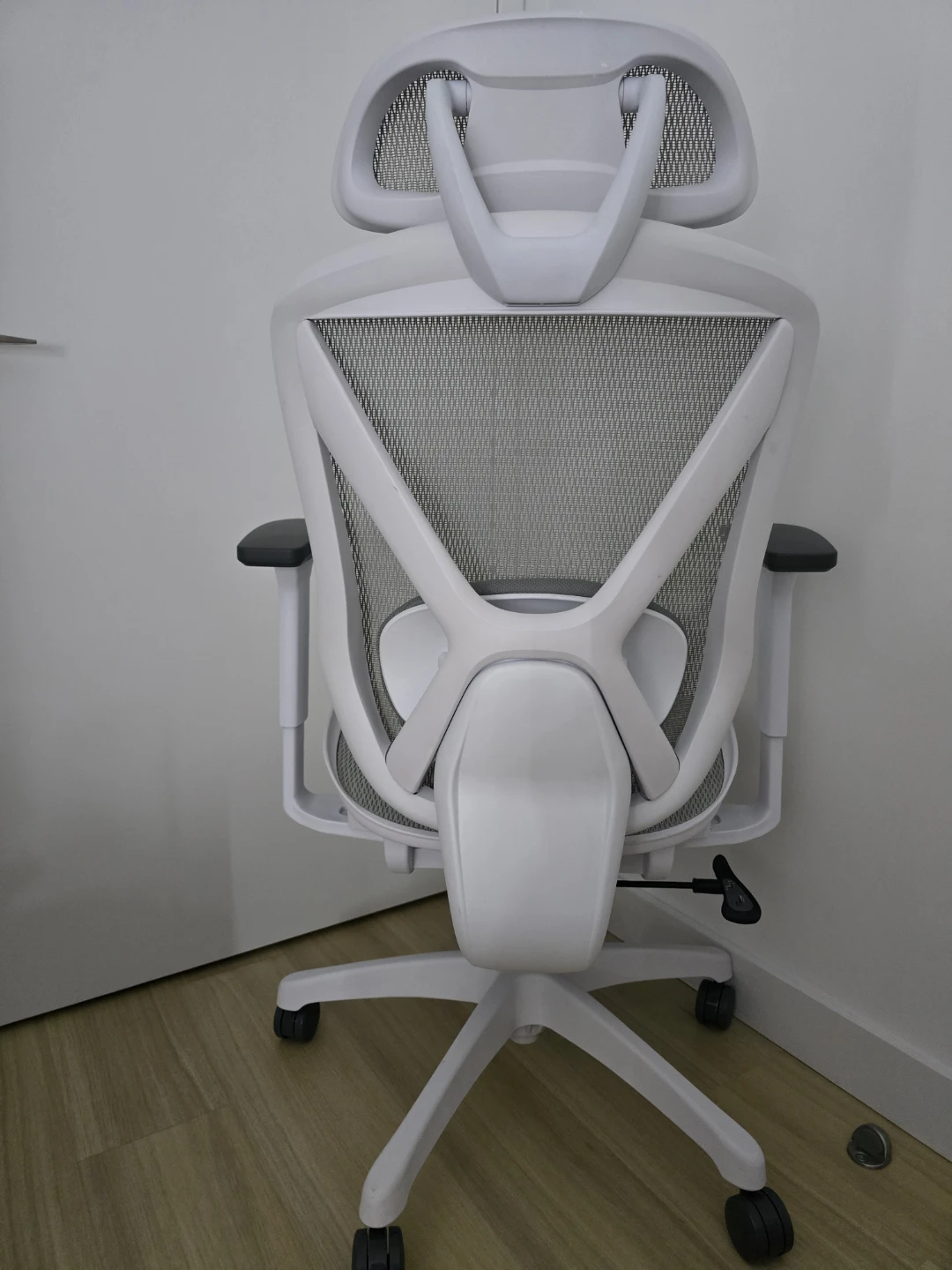 Ergonomic Mesh Office Chair with Headrest - photo 2
