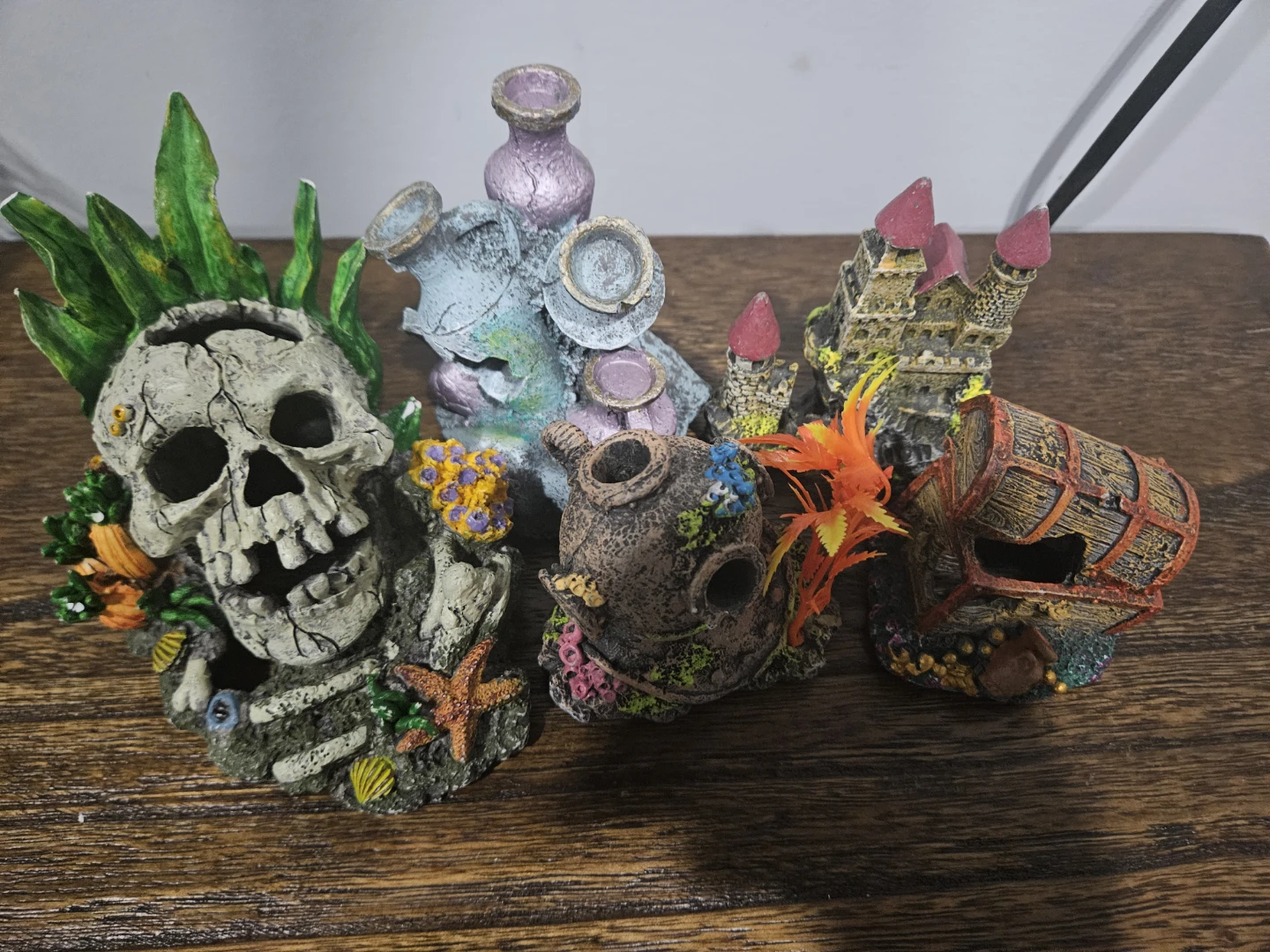 Fish Bowl and Necessities with Assorted decor - photo 3