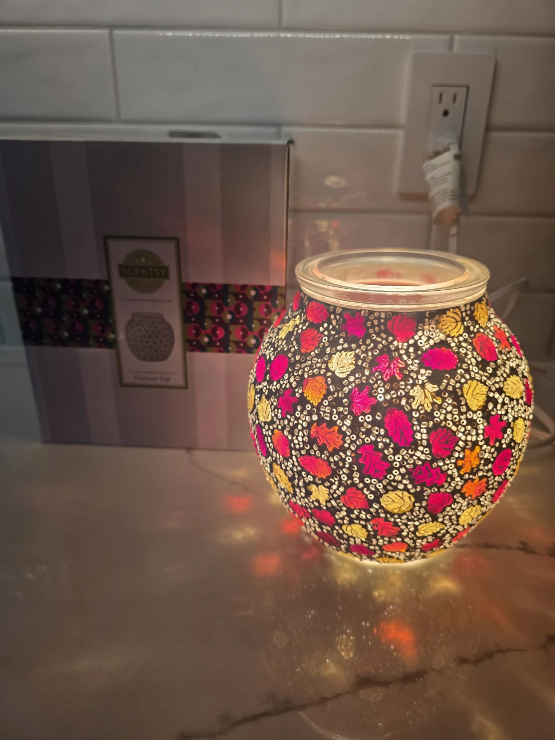 Scentsy Forever Fall Wax Warmer - photo 2