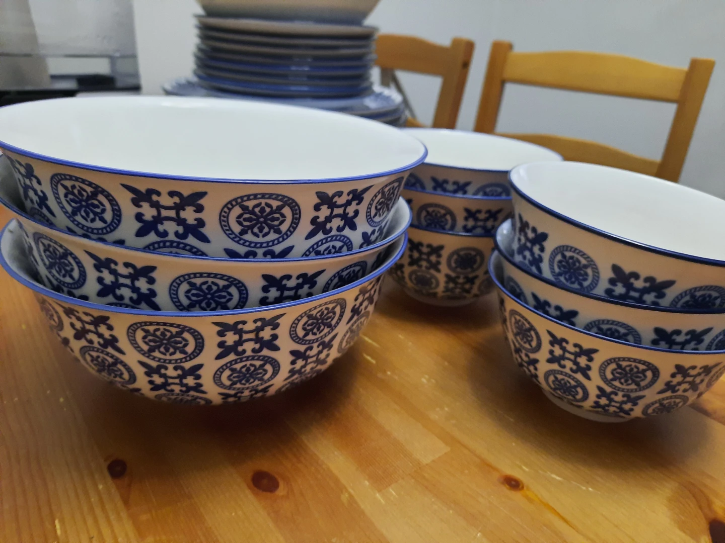 Blue and White Ceramic Dinnerware Set - photo 4