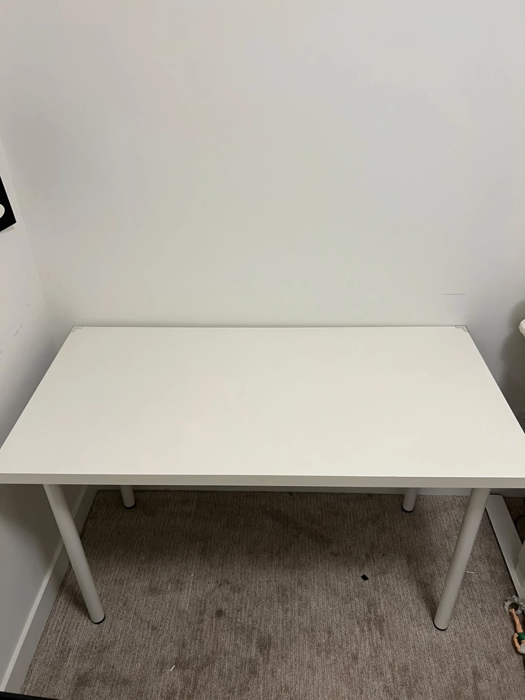 White Desk - photo 2