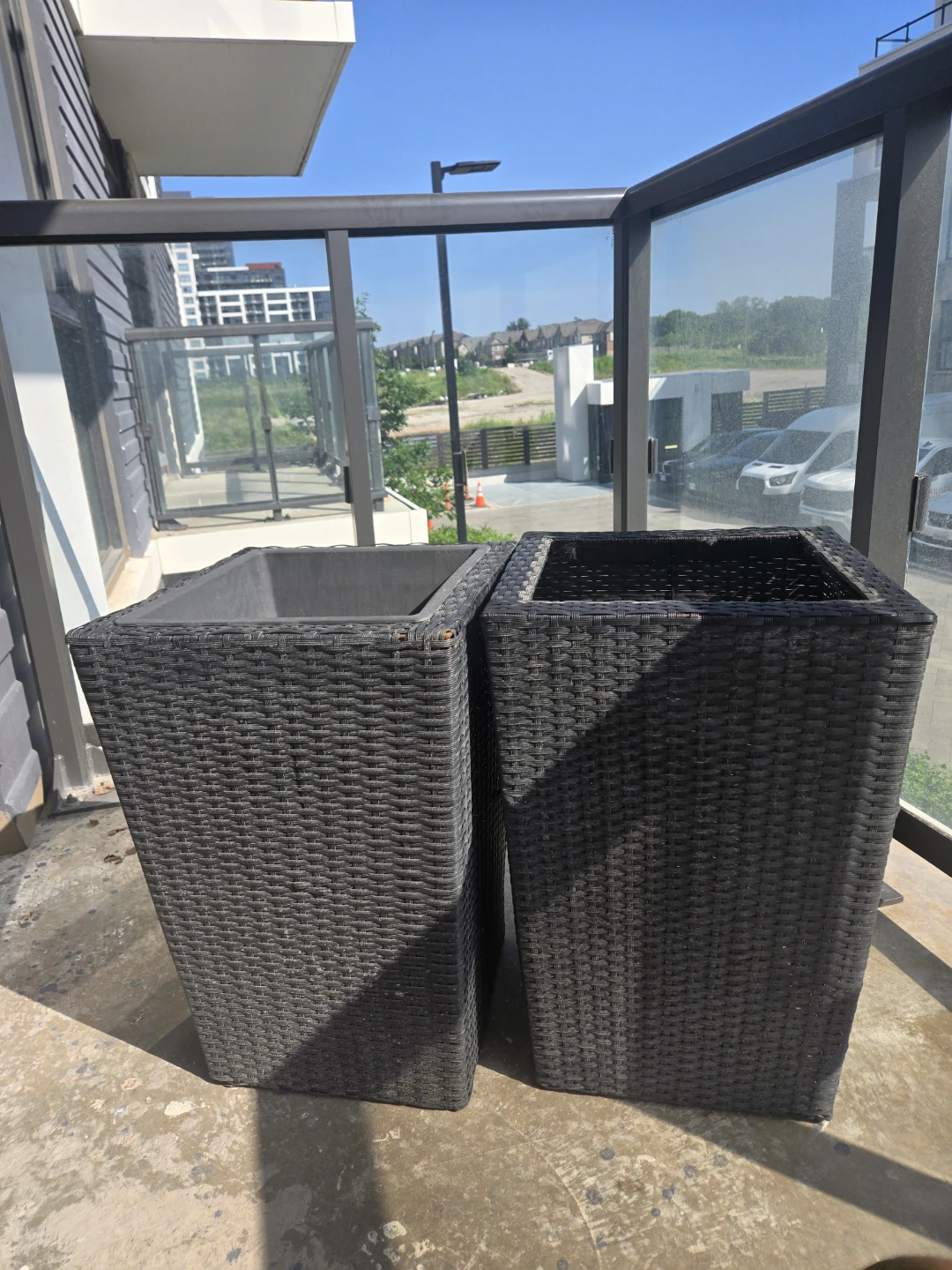 Set of 2 Black Rattan Planters