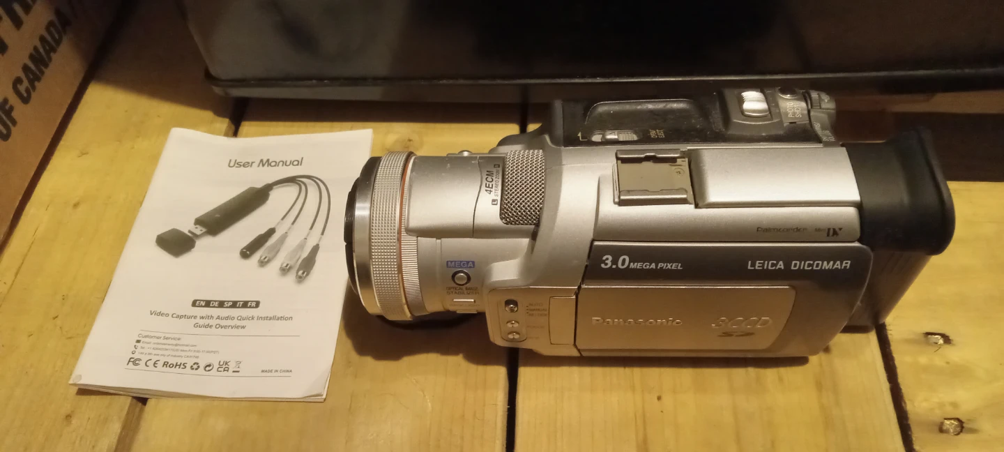 Panasonic 3CCD Pro AG-DVX100B Camcorder