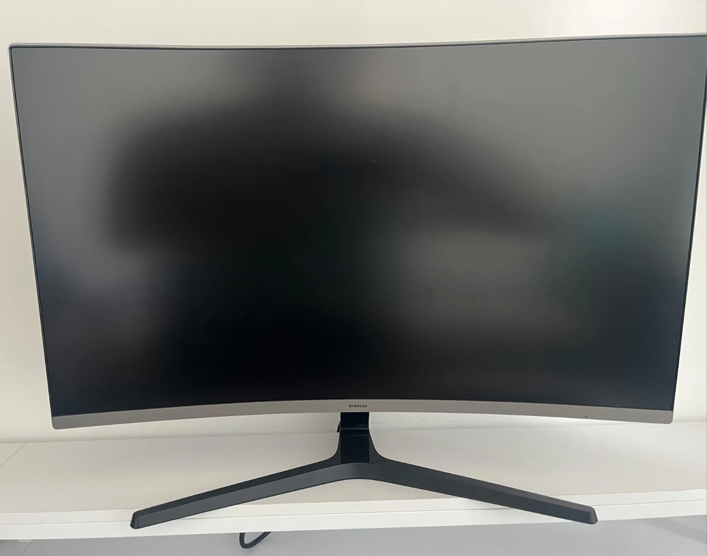 Samsung 32-inch FHD Black Curved Screen Monitor - photo 2