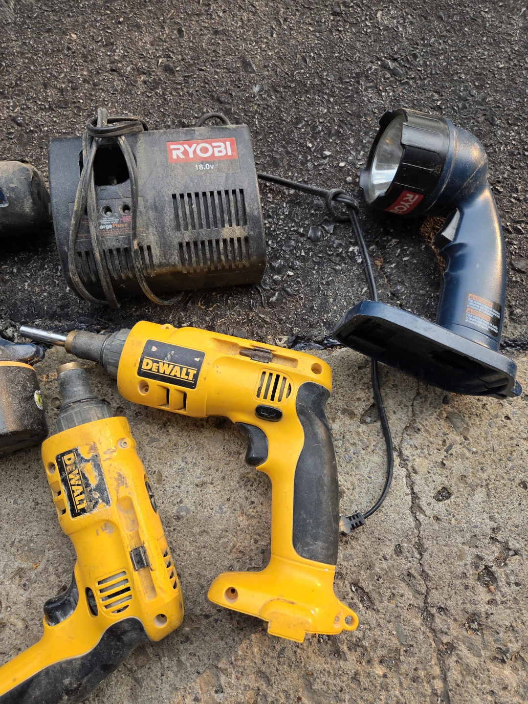 Ryobi & DeWalt Power Tool Lot for parts - photo 3