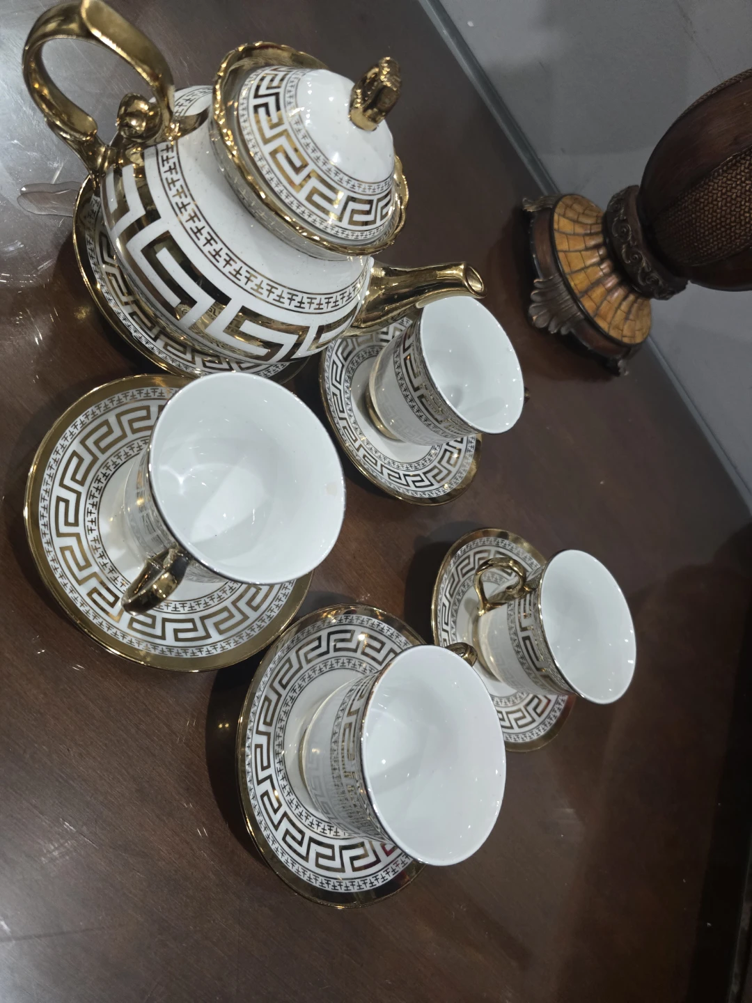4-Piece Tea Set with Teapot and Cups