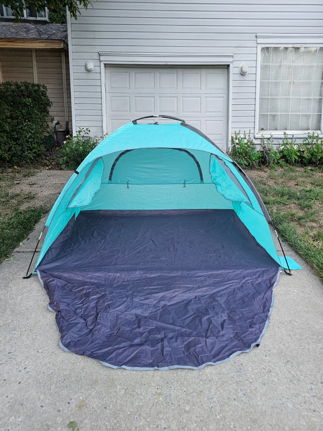 Dome Beach Tent w/ Carrying Case, - photo 2