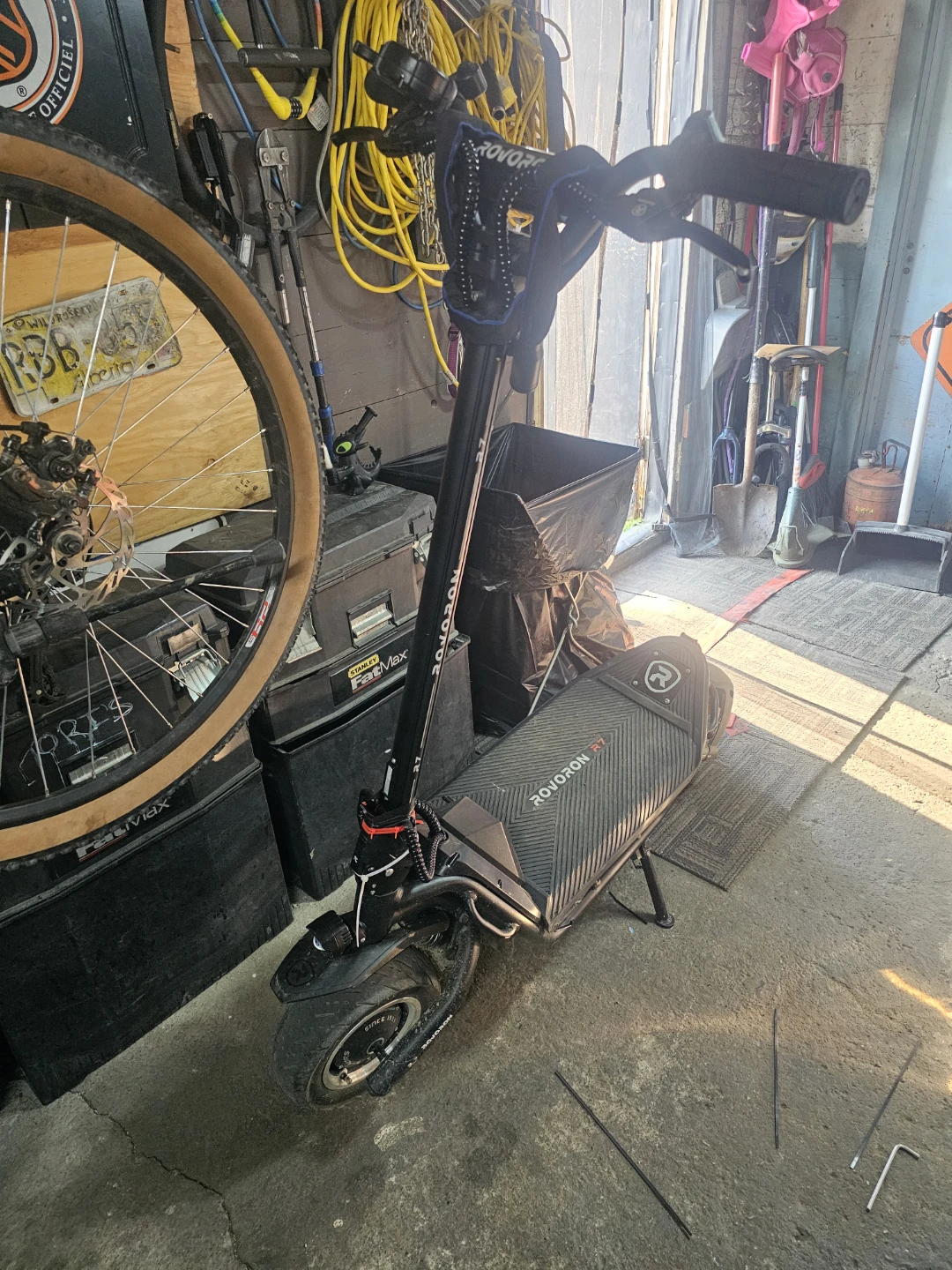 ROBORUN X2 Electric Scooter - photo 2