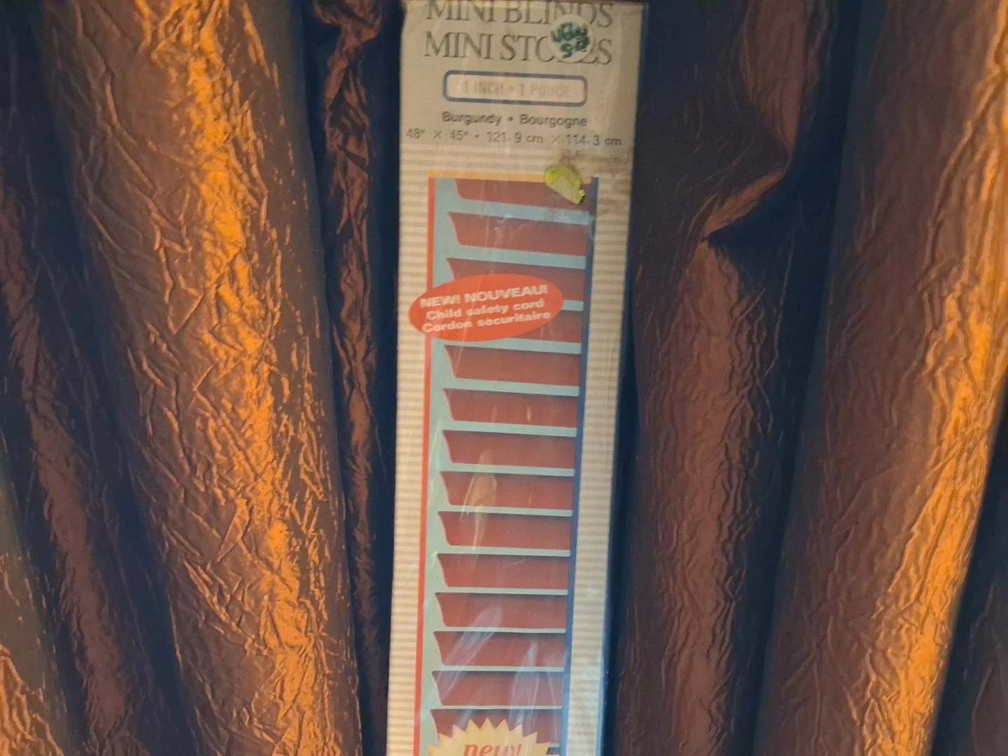 Feature Value Burgundy Mini Blinds 48" x 45" - photo 5