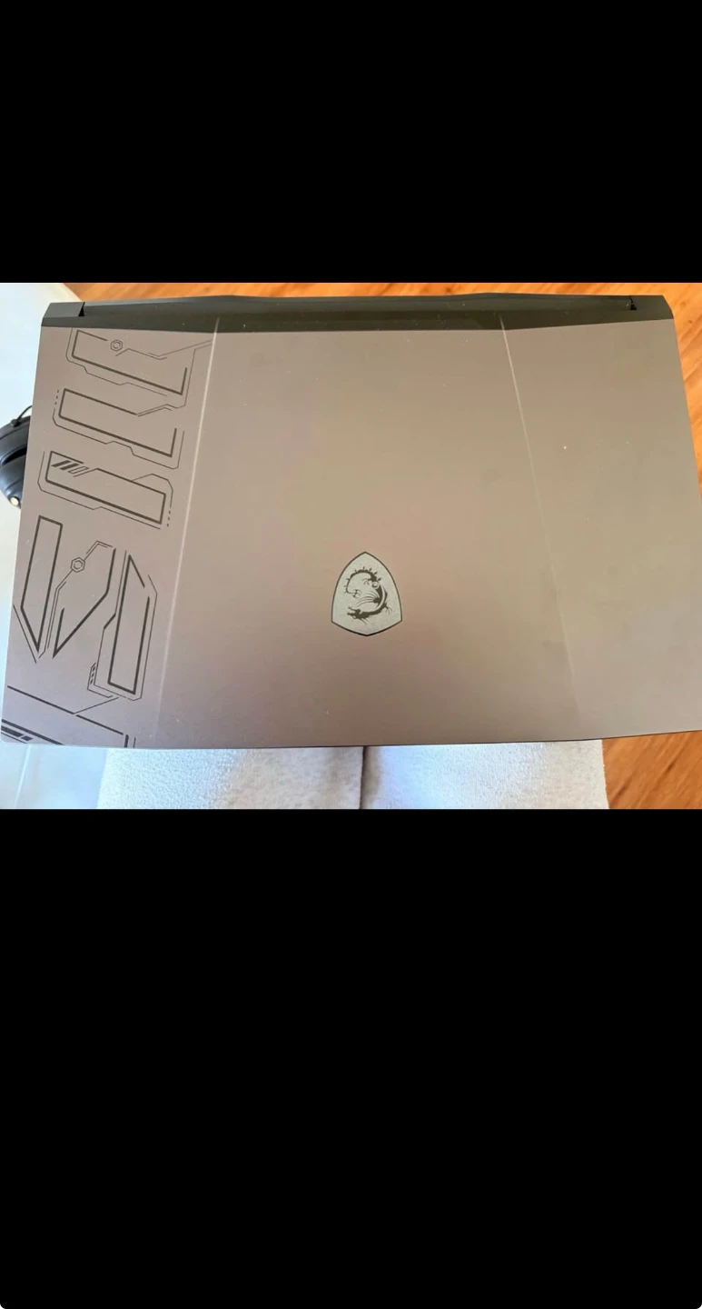MSI Pulse 17 B13V Laptop