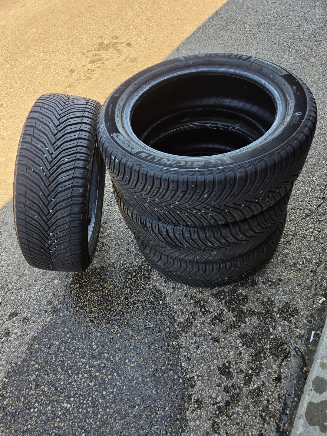 Michelin CrossClimate2 Tires 225/55R19