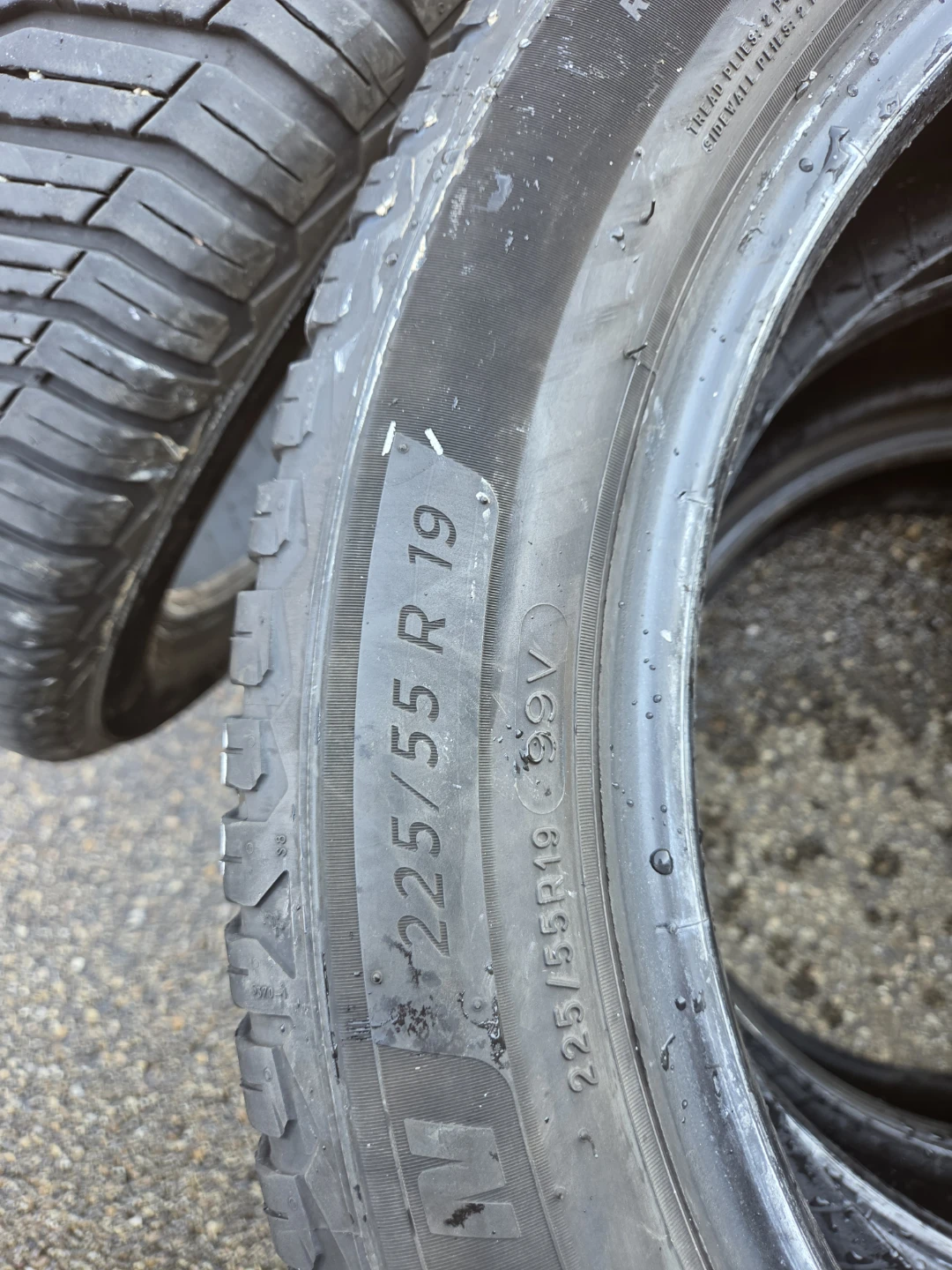 Michelin CrossClimate2 Tires 225/55R19 - photo 4