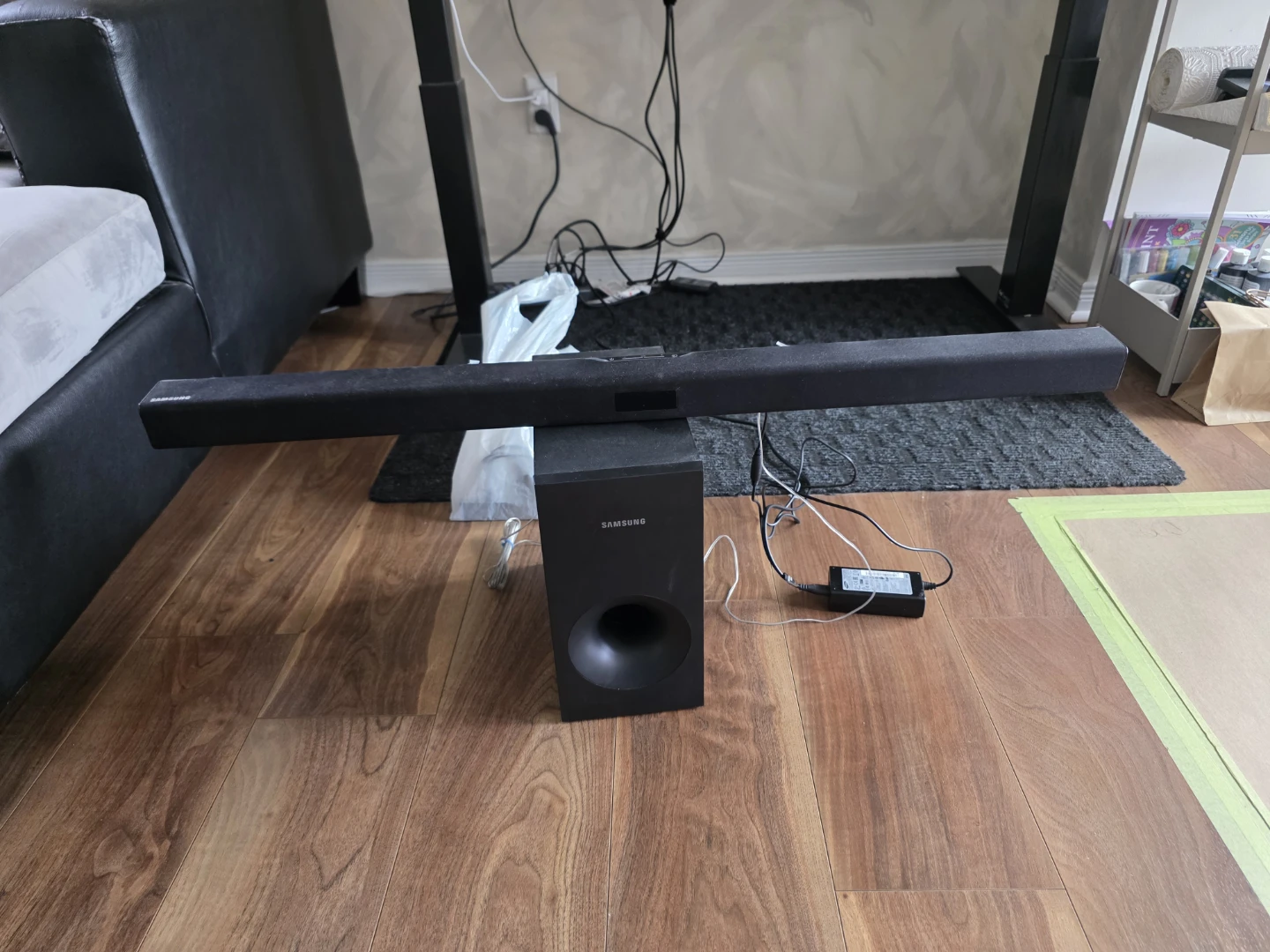 Samsung Soundbar and Subwoofer