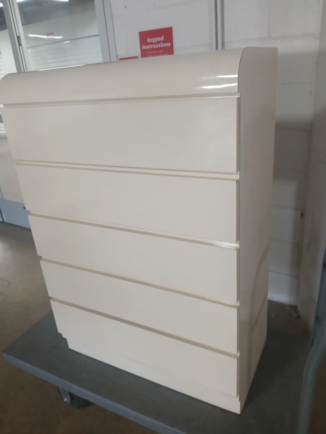 Dresser - photo 3
