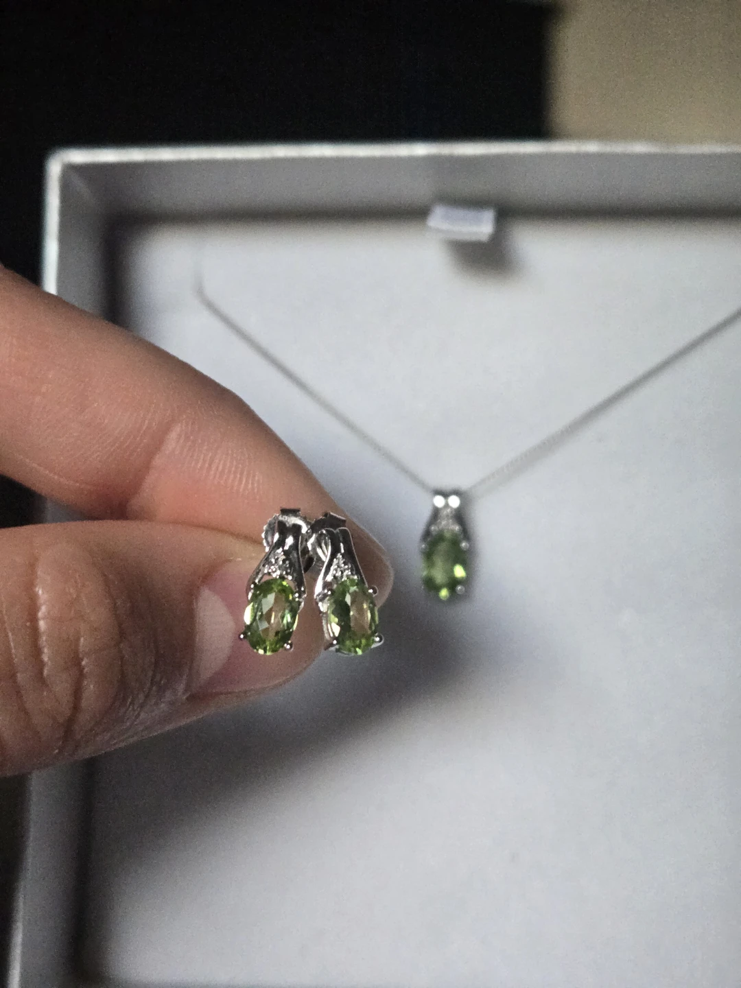 Peridot Necklace and Earrings Set - photo 2