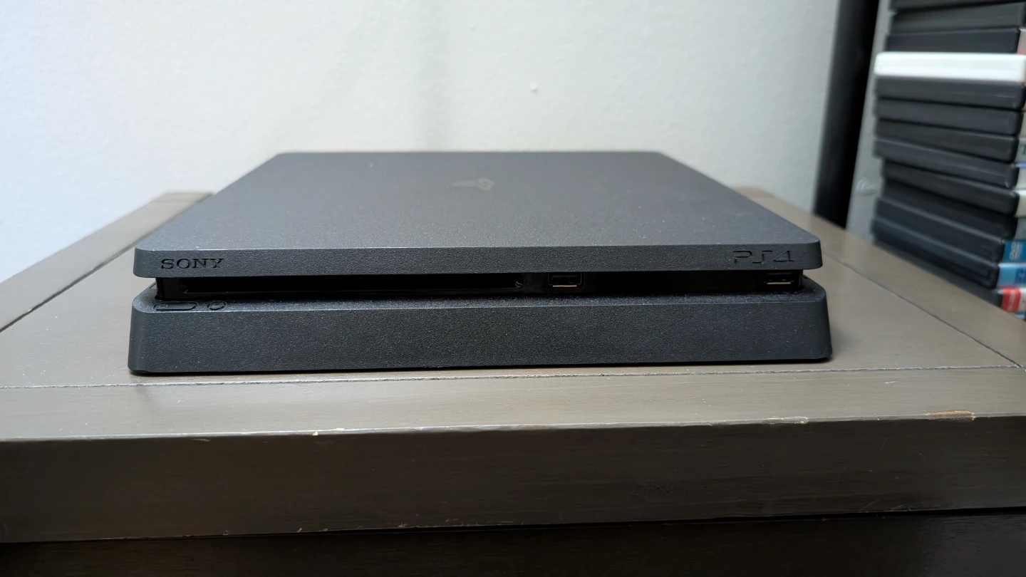 Sony PS4 Slim Console 1TB With 2 Controllers Tested Working - photo 2