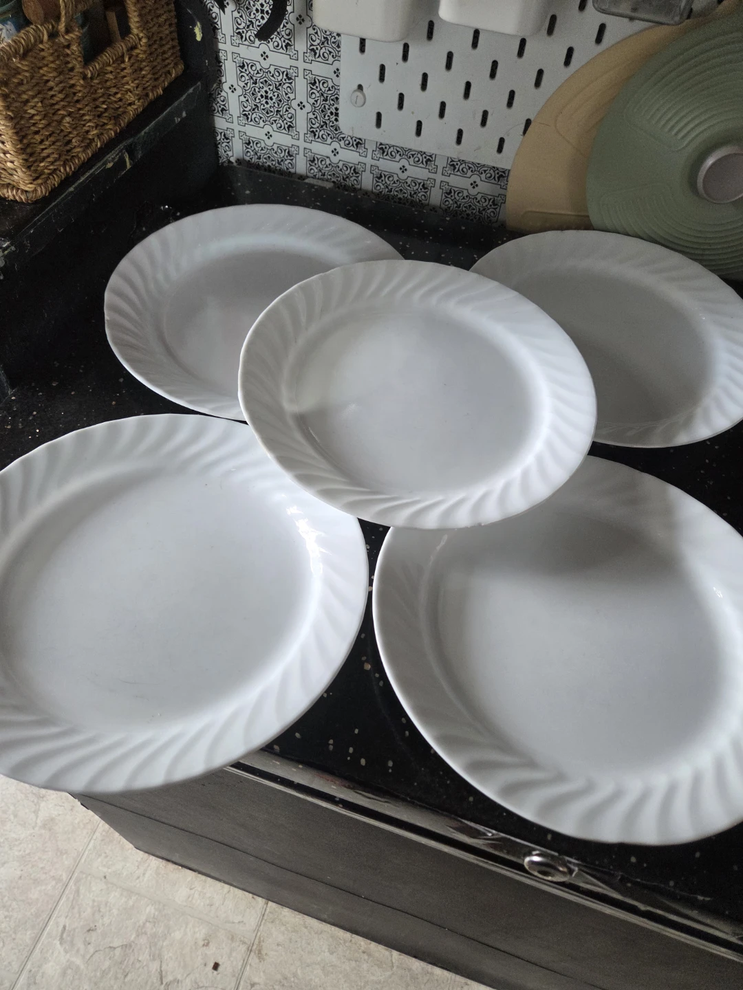 Corelle White Swirl Dinner Plates - Set of 4