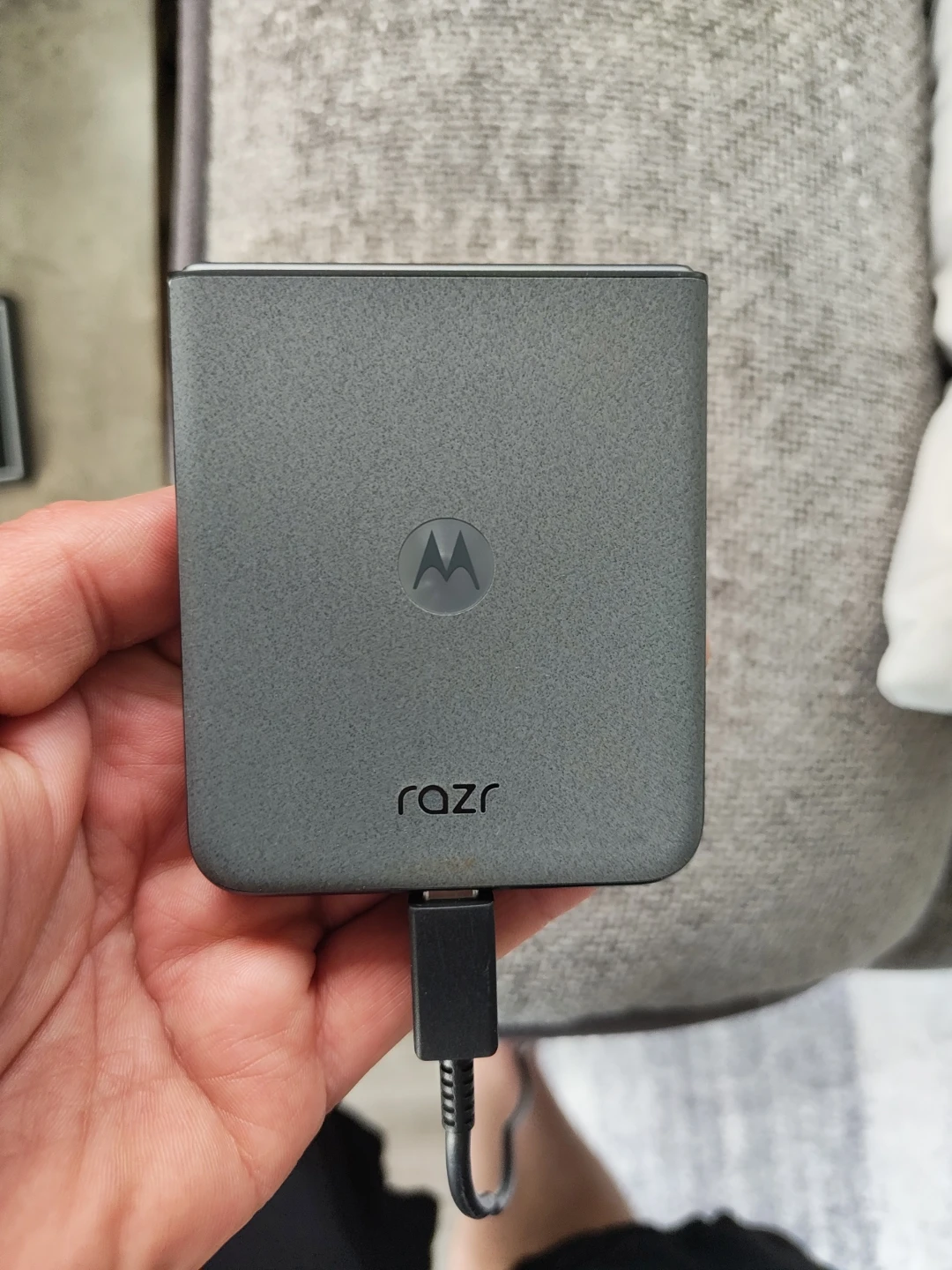 Motorola razr 2024 - photo 2