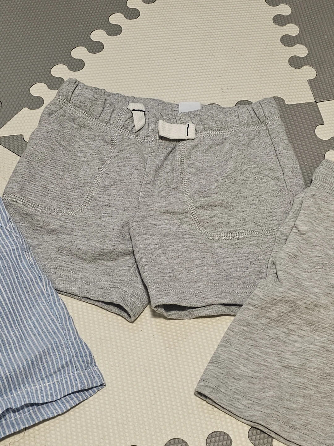Kids Shorts Bundle 24m- 3t carter's and H&M - photo 3