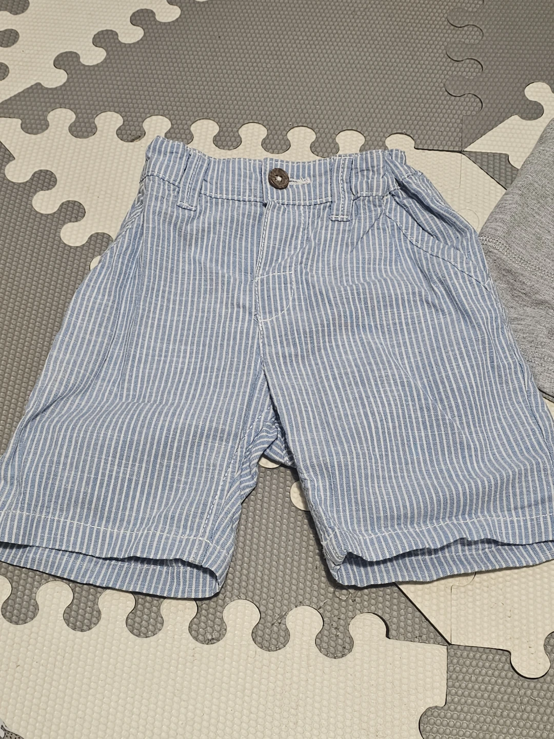 Kids Shorts Bundle 24m- 3t carter's and H&M - photo 4