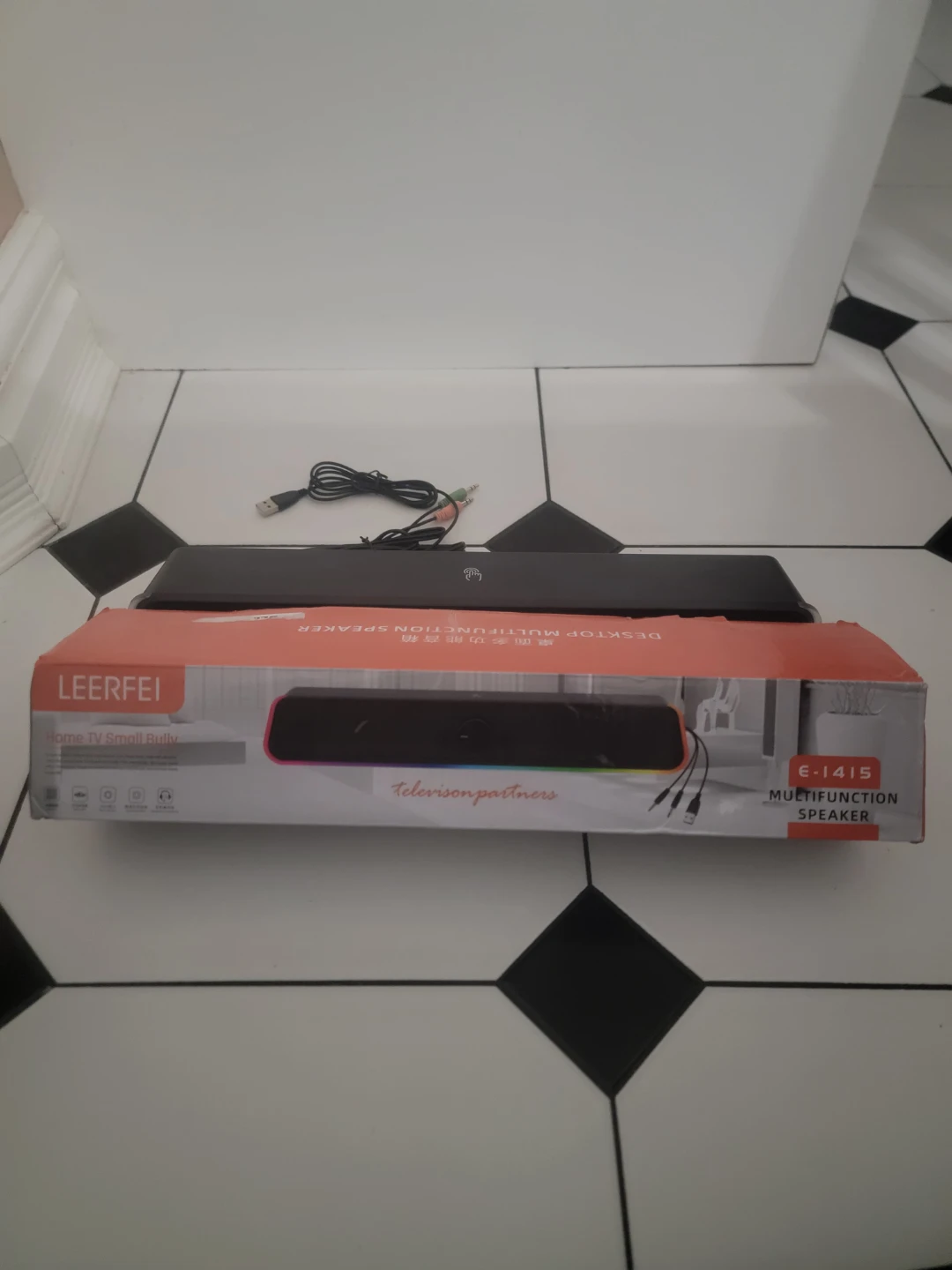 LEERFEI E-1415 Desktop Multifunction Speaker - photo 5
