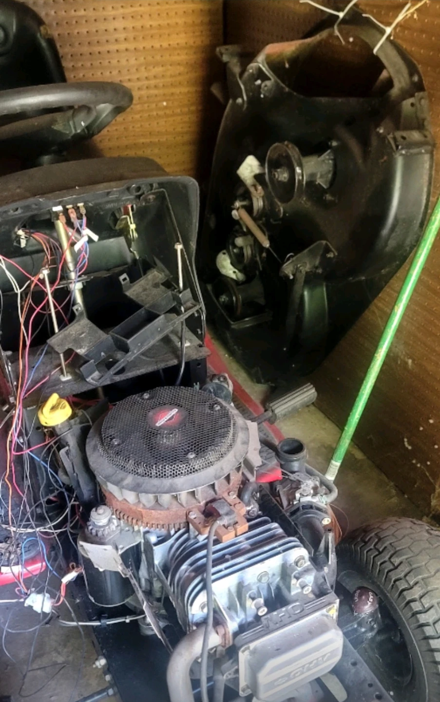 Briggs & Stratton Lawn Mower Engine