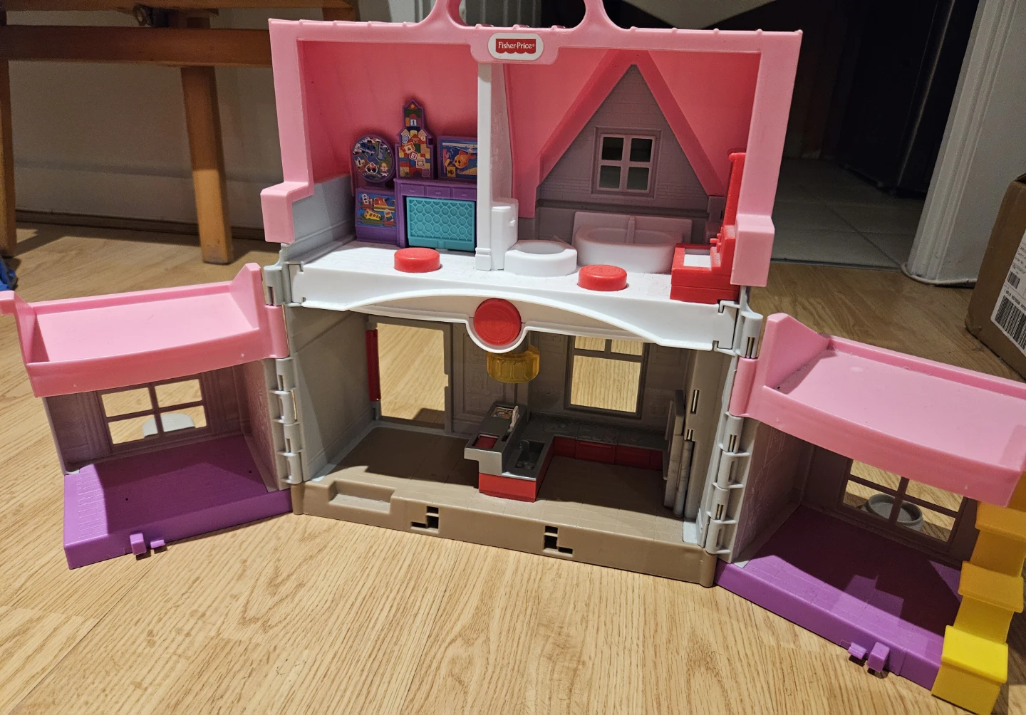 Fisher-Price Loving Family Dollhouse - photo 2