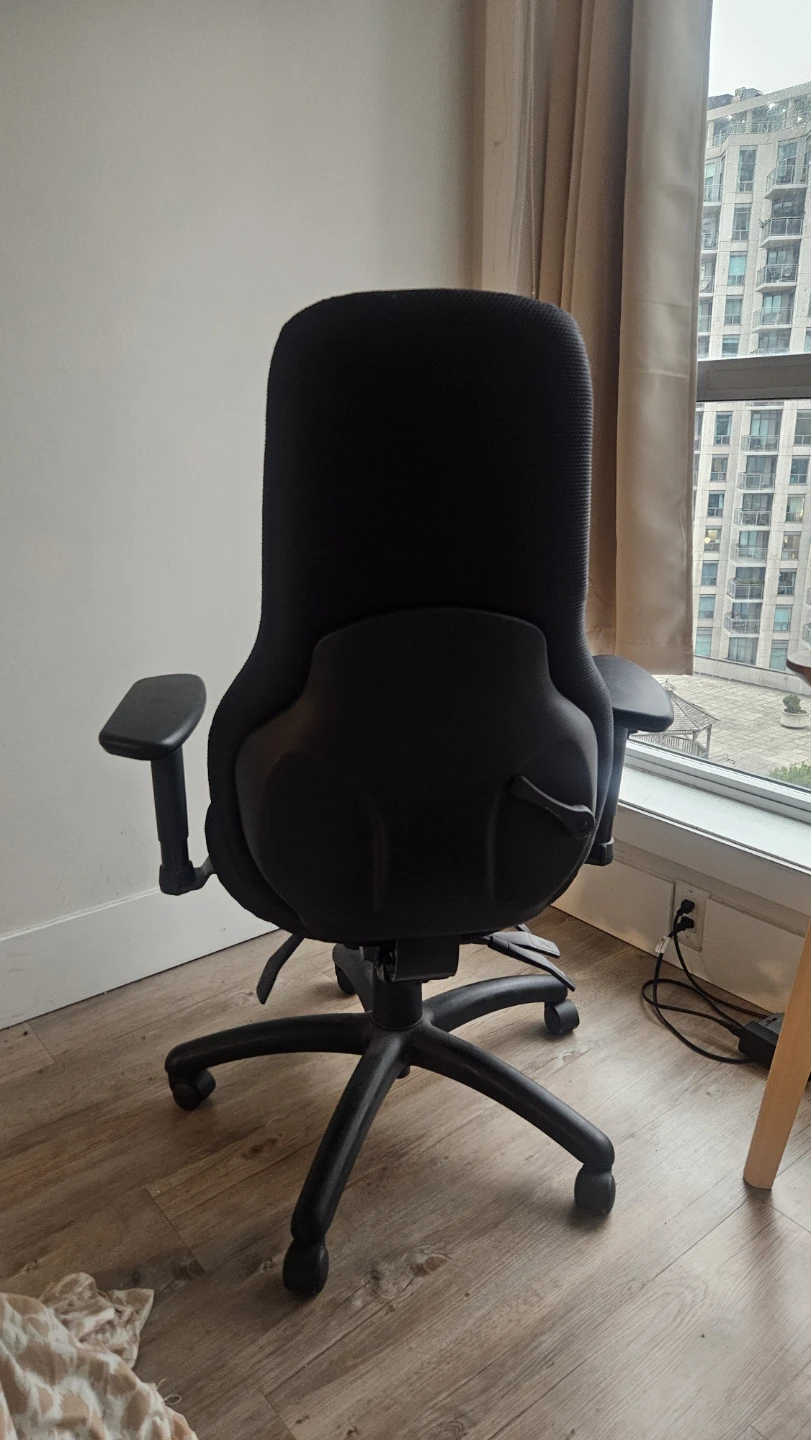Global Tritek Ergo Select Ergonomic Office Chair – Like New - photo 4