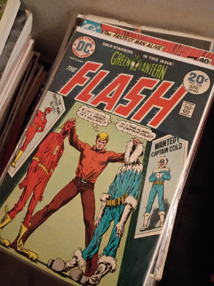 The Flash #226 Comic Book - DC Comics