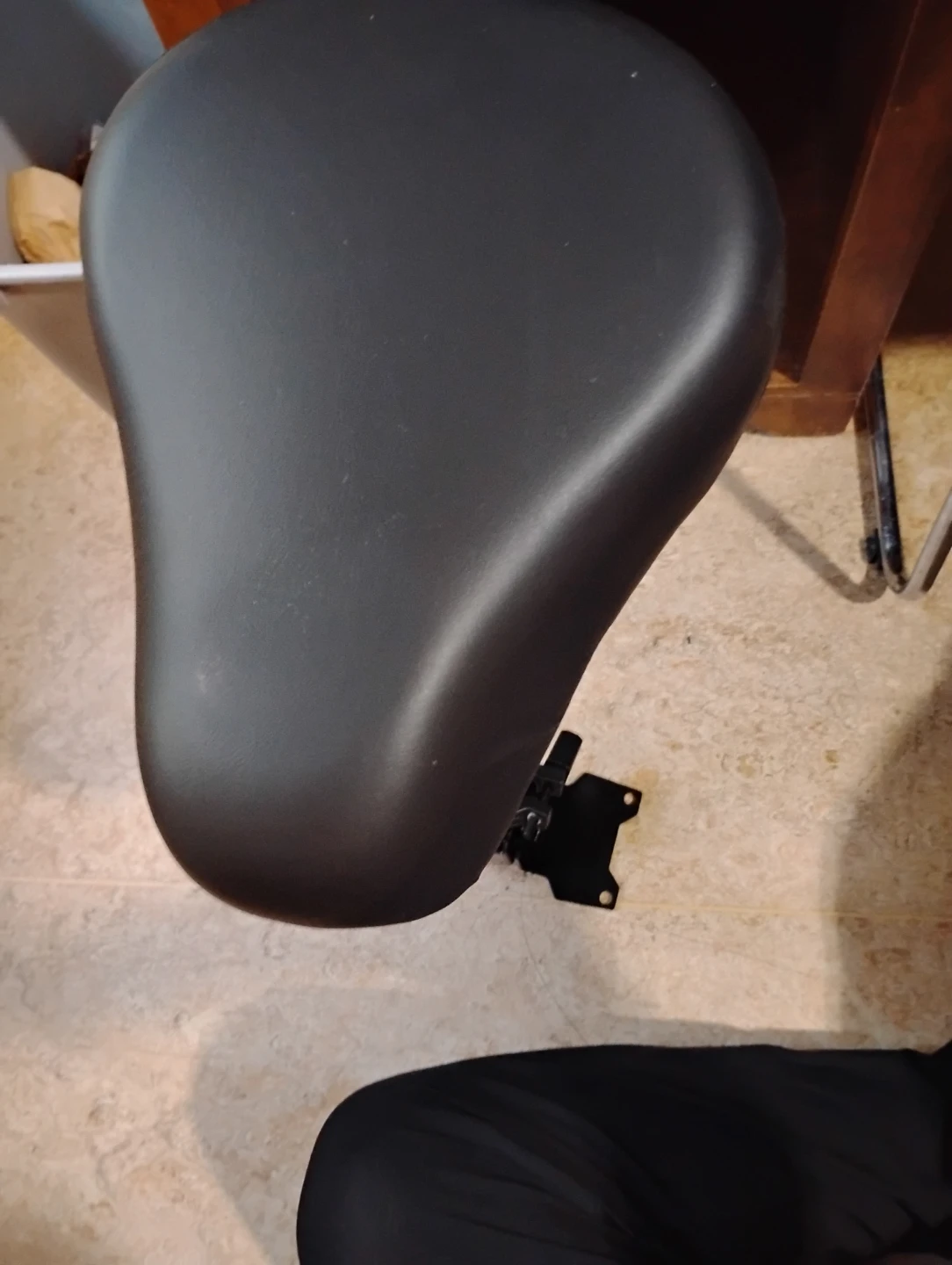 Escooter collapseable seat with mount. - photo 2