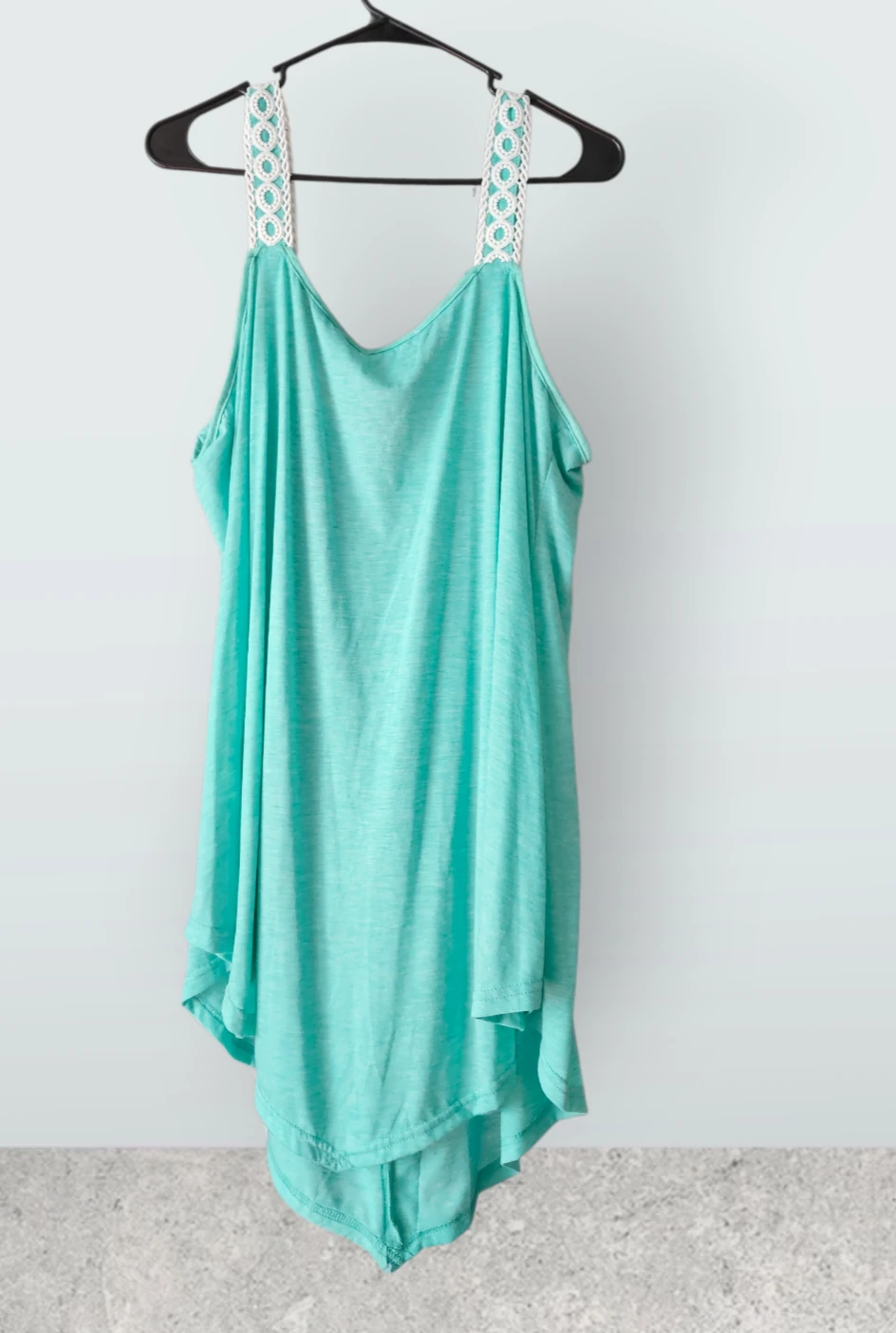 Rosegal Turquoise Lace Trim Tank Top - photo 2